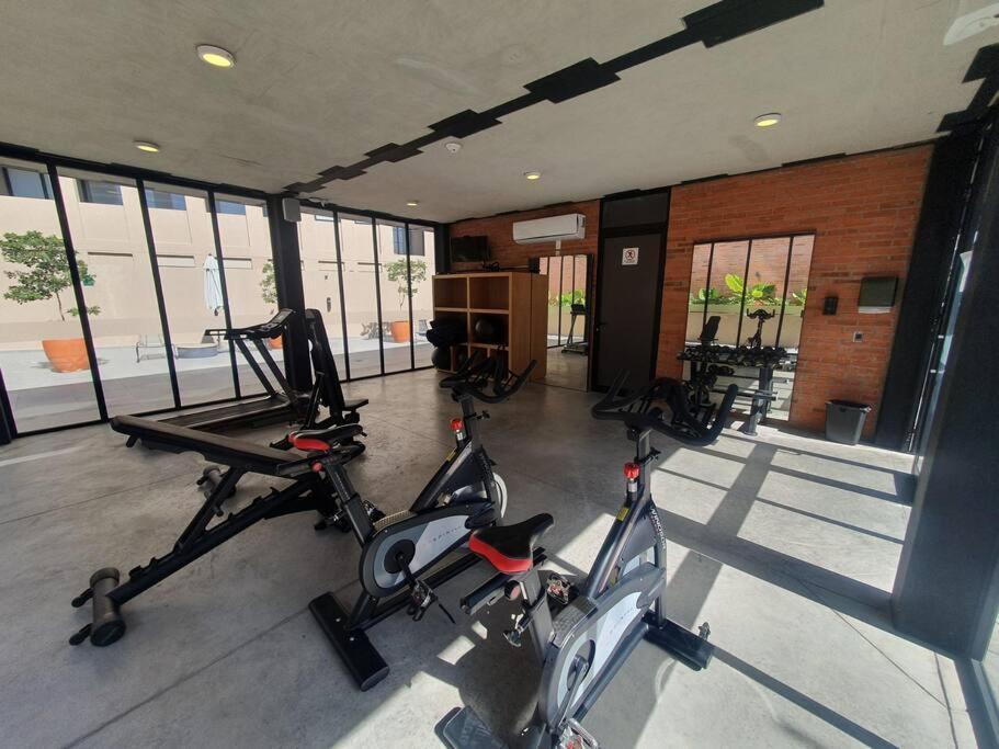 Hermoso Apartamento Nuevo Ubicado En Zona Centrica グアダラハラ エクステリア 写真